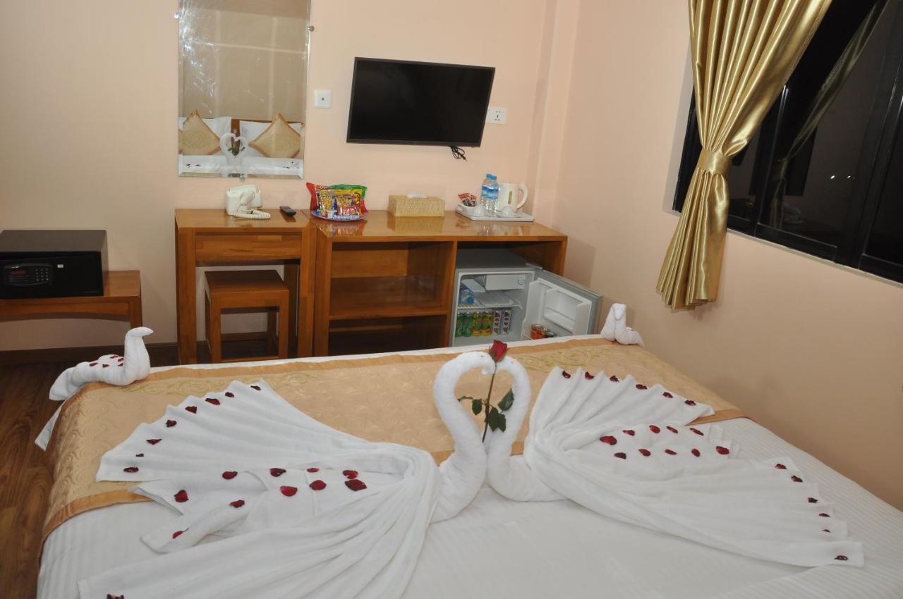 Royal Landmark Hotel Yangon Ngoại thất bức ảnh