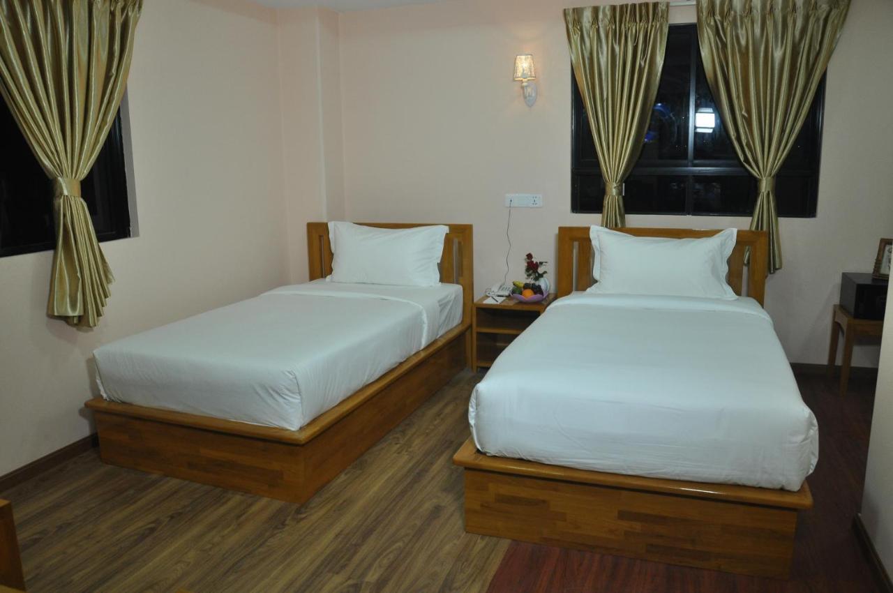 Royal Landmark Hotel Yangon Ngoại thất bức ảnh
